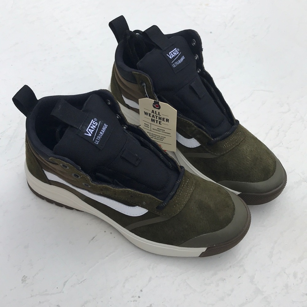 COPY - Vans UltraRange boots 9.5